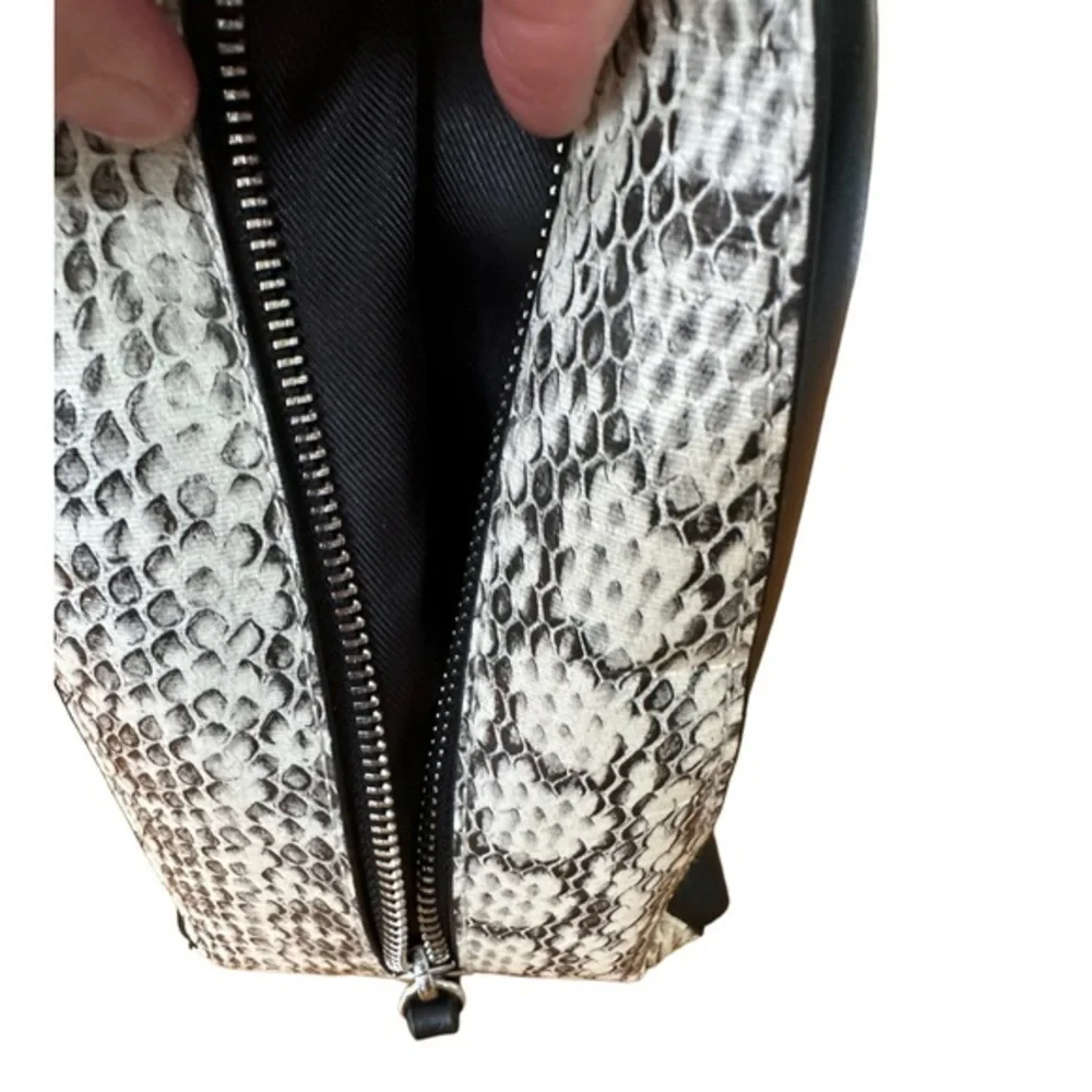 ALFANI Faux Leather Bangle‎ Hobo Shoulder Bag Black & Snake Print NWT